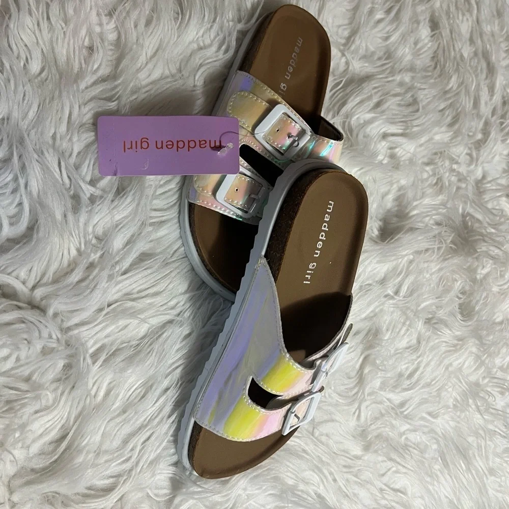Madden girl Sandles